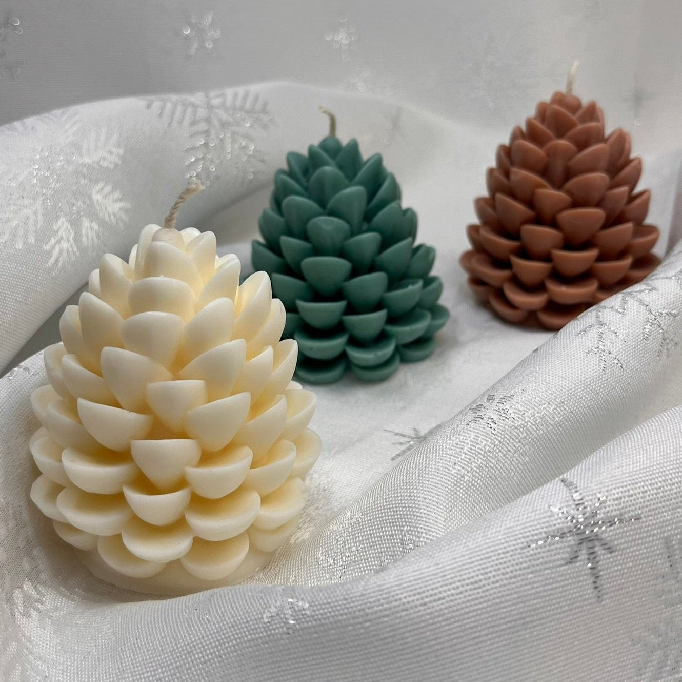 Pine Cone - 105g zapach leśny